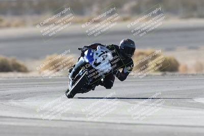 media/Dec-05-2025-CVMA Friday Practice (Fri) [[303bad9a84]]/4-Racer 4-Trackday 1/Session 2 (Turn 14)/